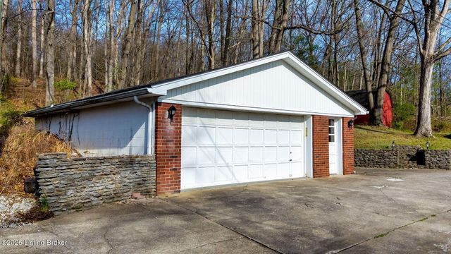 8199 Arnoldtown Rd, Louisville, KY 40214