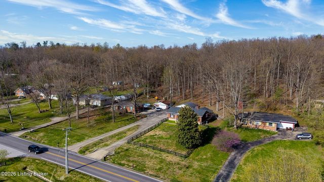 8199 Arnoldtown Rd, Louisville, KY 40214