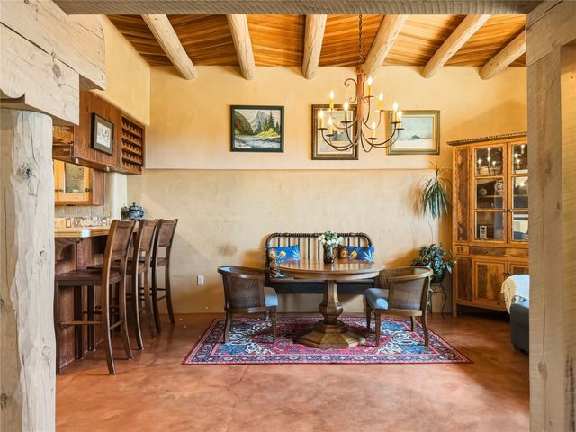 30 Camino Sanador, Santa Fe, NM 87505
