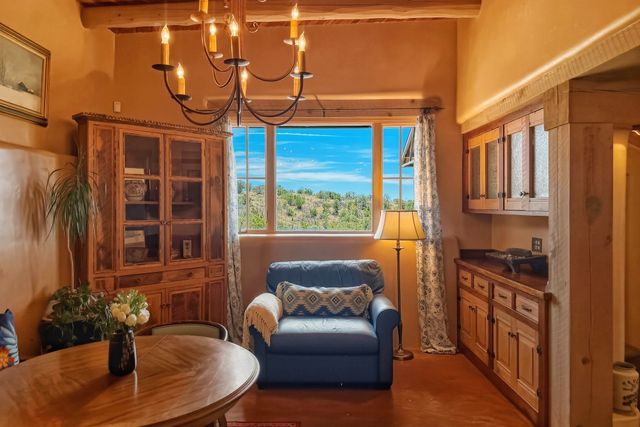 30 Camino Sanador, Santa Fe, NM 87505