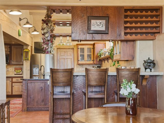 30 Camino Sanador, Santa Fe, NM 87505