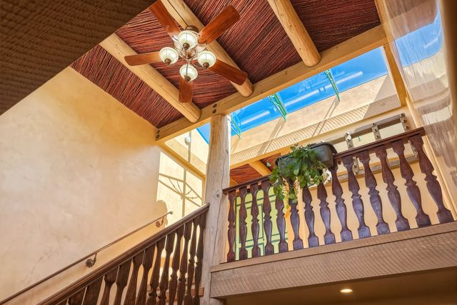 30 Camino Sanador, Santa Fe, NM 87505