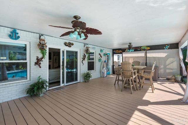 2957 Coral Strip Pkwy, Gulf Breeze, FL 32563