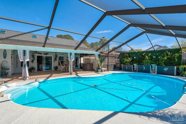 2957 Coral Strip Pkwy, Gulf Breeze, FL 32563