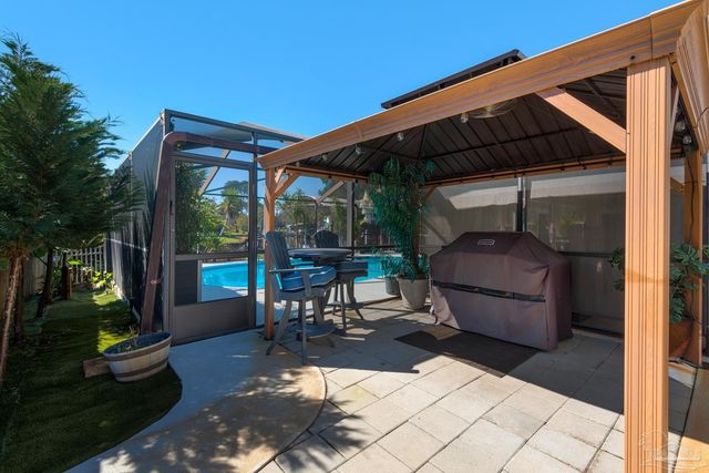 2957 Coral Strip Pkwy, Gulf Breeze, FL 32563