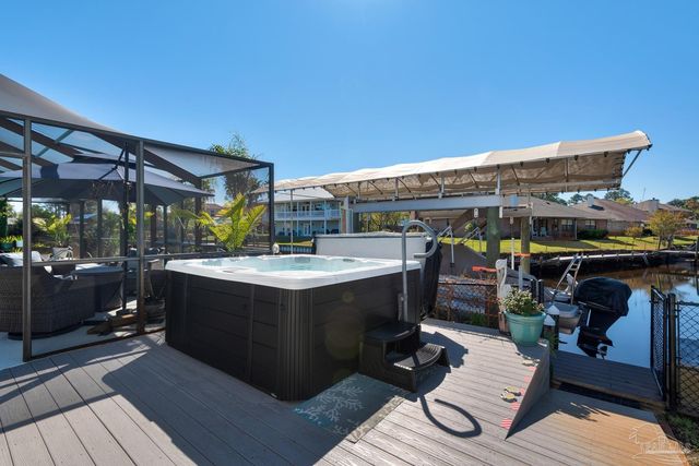 2957 Coral Strip Pkwy, Gulf Breeze, FL 32563