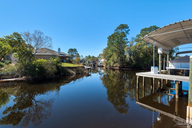 2957 Coral Strip Pkwy, Gulf Breeze, FL 32563