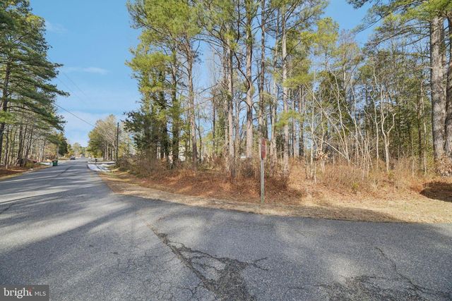 736 ANNAPOLIS DR, Ruther Glen, VA 22546