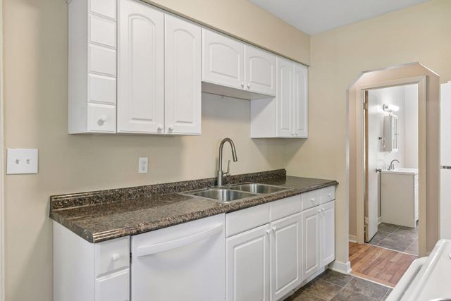 3522 Baker Road, Minnetonka, MN 55305