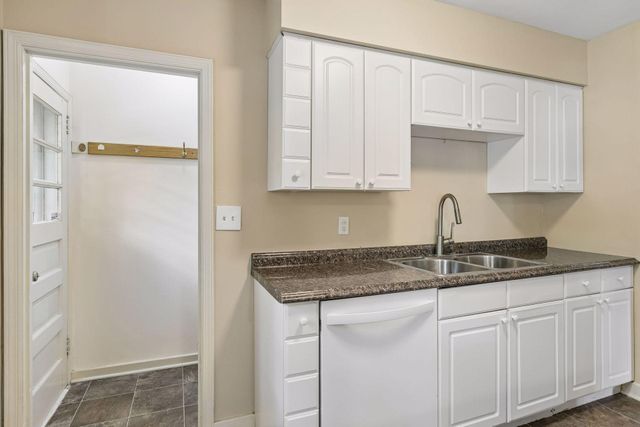 3522 Baker Road, Minnetonka, MN 55305