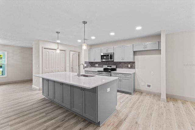 2396 W FAIRWAY LOOP, Citrus Springs, FL 34434