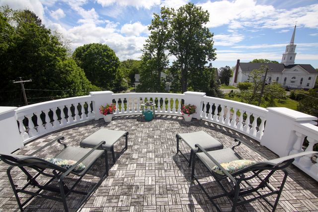 27 Church Street, Groton, CT 06340