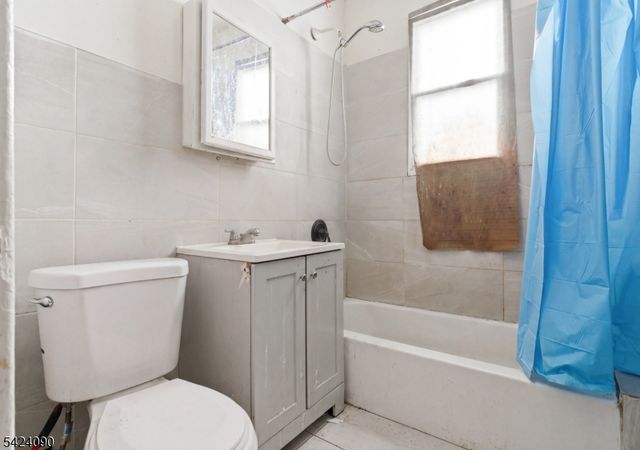 316 Ellery Ave, Newark City, NJ 07106
