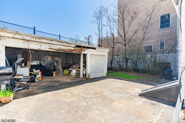 316 Ellery Ave, Newark City, NJ 07106