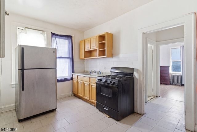 316 Ellery Ave, Newark City, NJ 07106