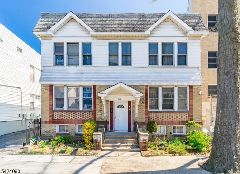 316 Ellery Ave, Newark City, NJ 07106
