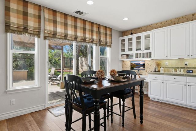 2449 Pine Valley Glen, Escondido, CA 92026