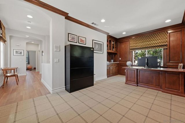 2449 Pine Valley Glen, Escondido, CA 92026