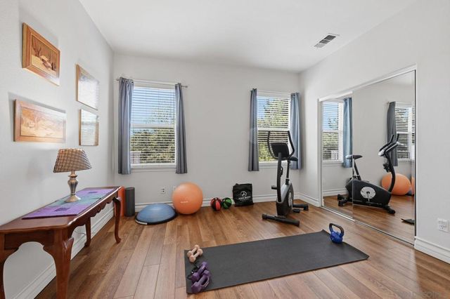 2449 Pine Valley Glen, Escondido, CA 92026