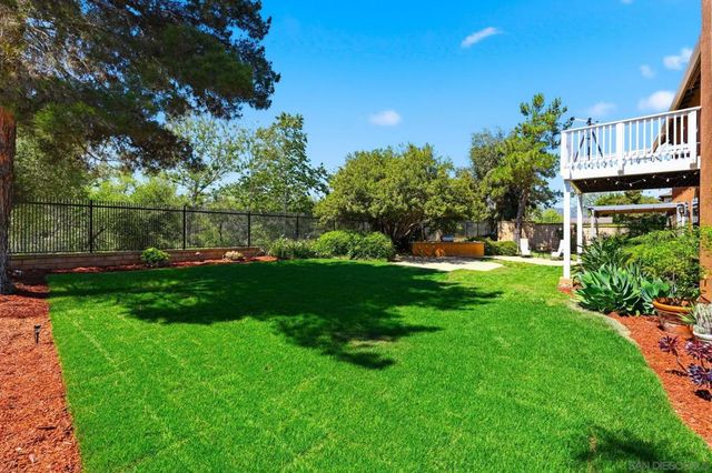 2449 Pine Valley Glen, Escondido, CA 92026