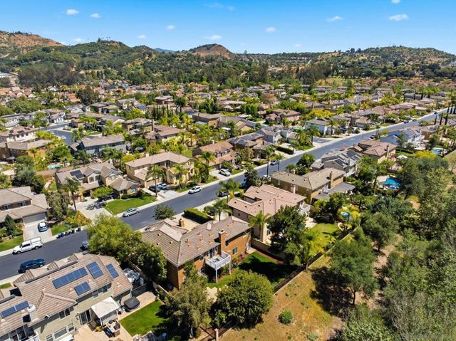 2449 Pine Valley Glen, Escondido, CA 92026
