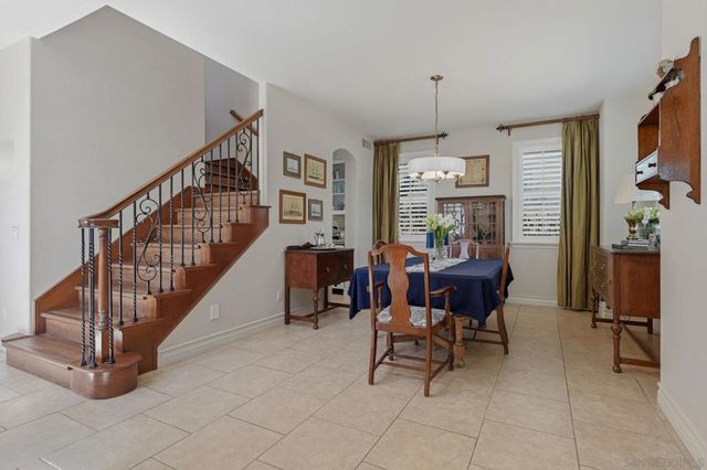 2449 Pine Valley Glen, Escondido, CA 92026