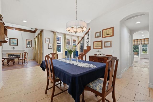 2449 Pine Valley Glen, Escondido, CA 92026