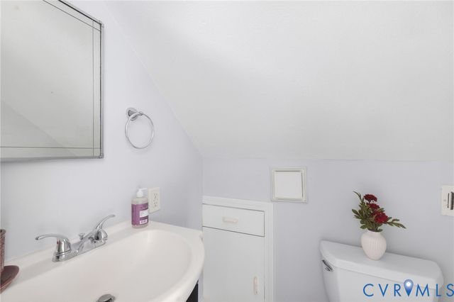 208 Algiers Dr, Richmond, VA 23150