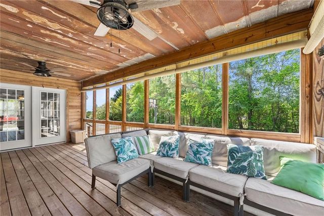 7501 Lula Road, Lula, GA 30554