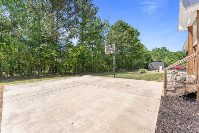 7501 Lula Road, Lula, GA 30554