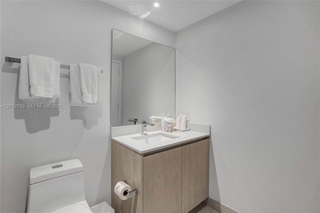 4010 S Ocean Dr R1801, Hollywood, FL 33019