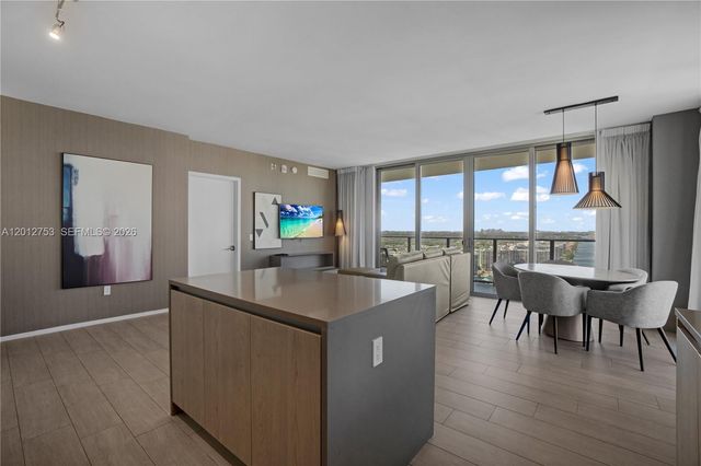 4010 S Ocean Dr R1801, Hollywood, FL 33019