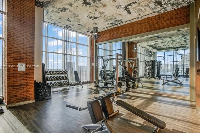 4010 S Ocean Dr R1801, Hollywood, FL 33019