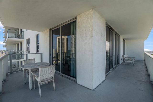 4010 S Ocean Dr R1801, Hollywood, FL 33019