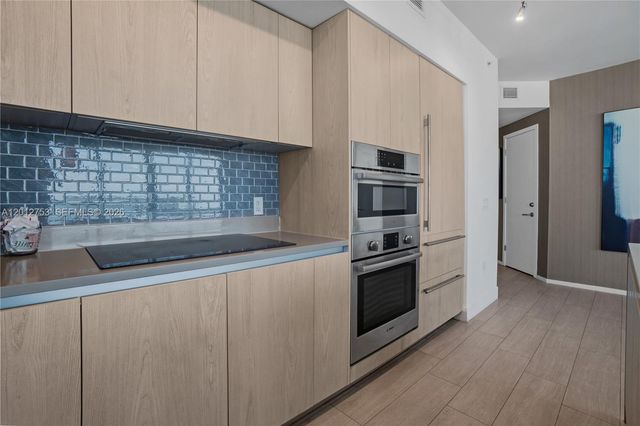 4010 S Ocean Dr R1801, Hollywood, FL 33019