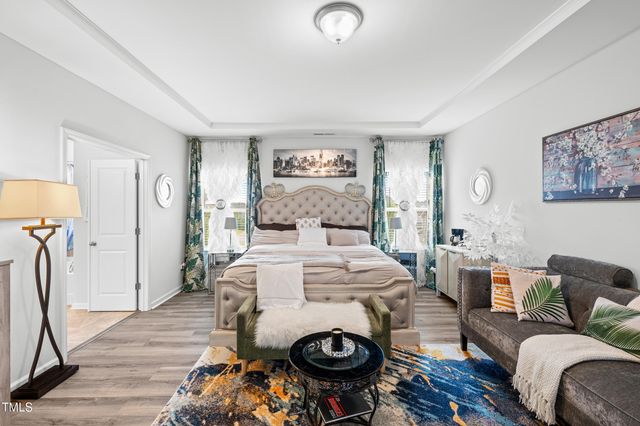 225 Seneca Shore Drive, Holly Springs, NC 27540