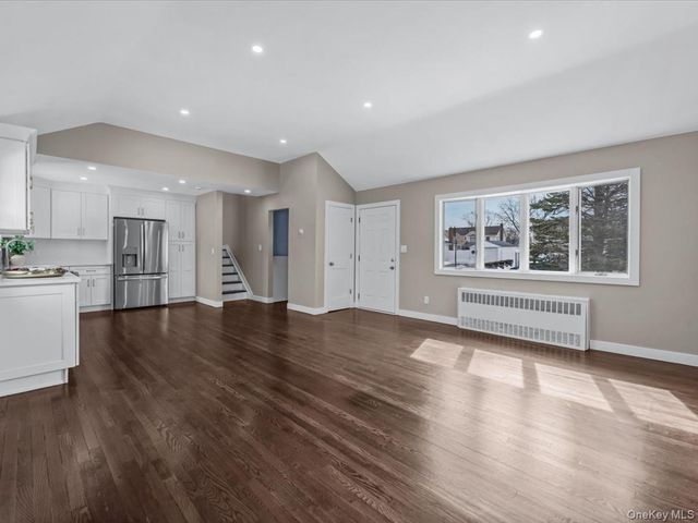 4057 Eve Drive, Seaford, NY 11783