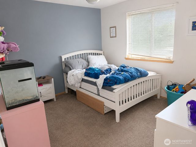 27712 147th Place SE, Kent, WA 98042