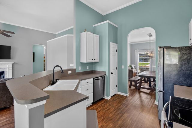 7312 Coopers Hawk Drive, Hanahan, SC 29410