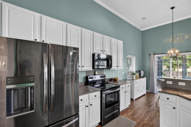 7312 Coopers Hawk Drive, Hanahan, SC 29410