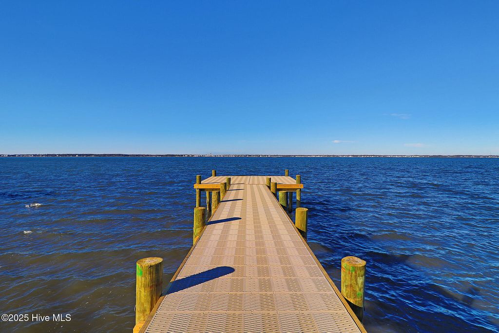 Image 12 of property listing at 3804 Emerald Drive W, Emerald Isle, NC 28594