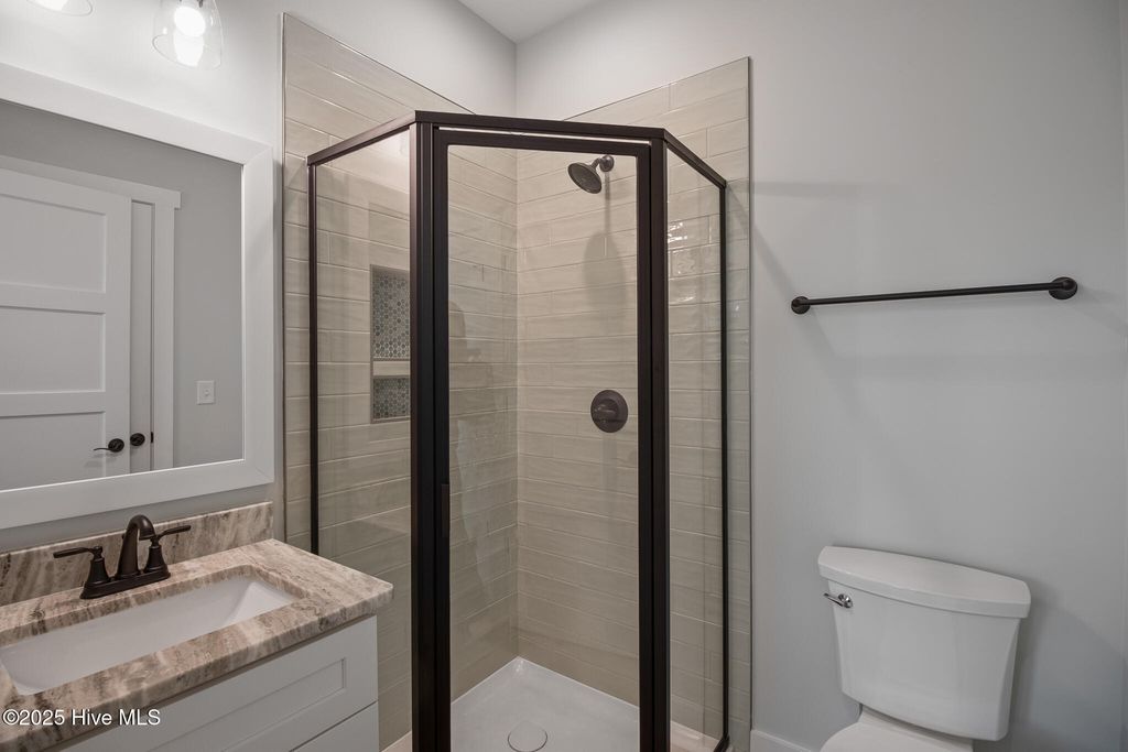 Image 25 of property listing at 3804 Emerald Drive W, Emerald Isle, NC 28594