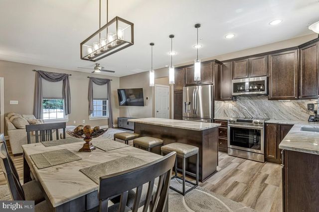 7098 QUICKTREE PL, Hughesville, MD 20637