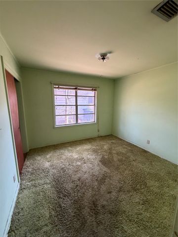 915 Pine Tree Drive, Shreveport, LA 71106