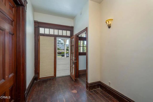 933 E Santa Paula Street, Santa Paula, CA 93060