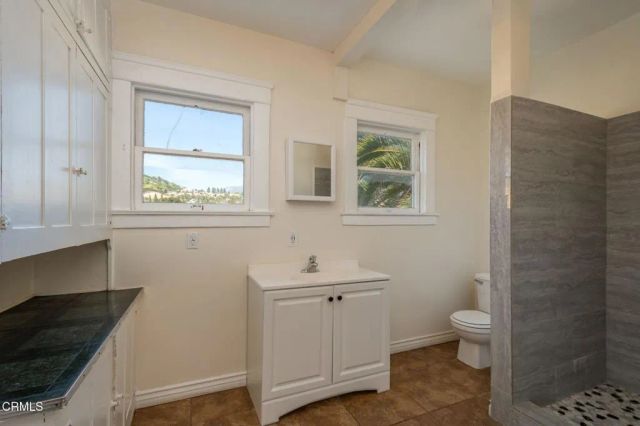 933 E Santa Paula Street, Santa Paula, CA 93060