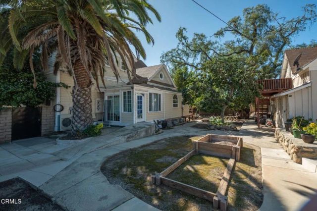 933 E Santa Paula Street, Santa Paula, CA 93060