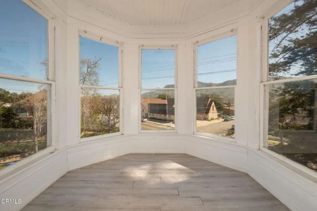 933 E Santa Paula Street, Santa Paula, CA 93060