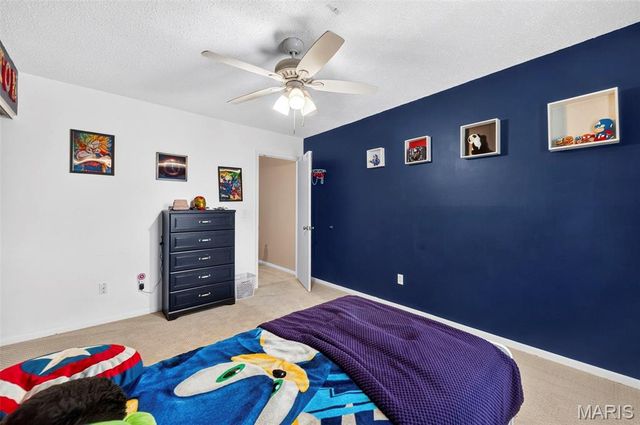 20 Sandalwood Court, St Charles, MO 63304