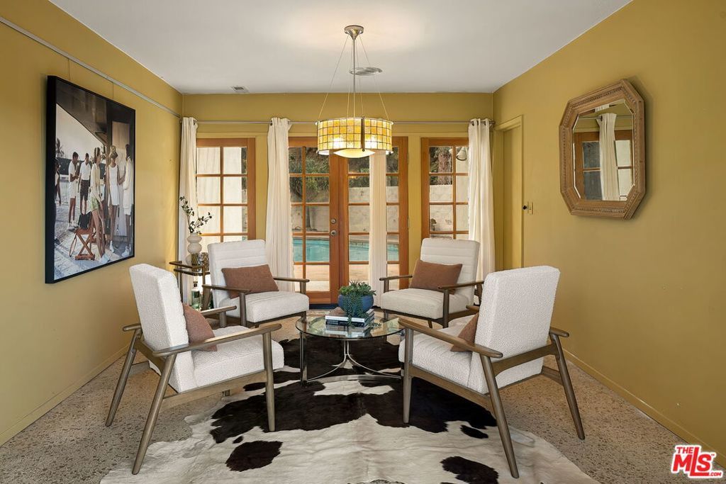 Image 14 of property listing at 2650 Greenvalley Road, Los Angeles, CA 90046